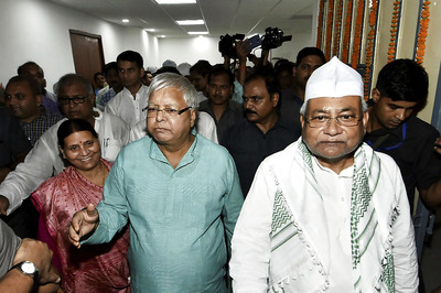 Did Secret Meetings with BJP leaders Trigger Trouble in Lalu-Nitish Paradise?