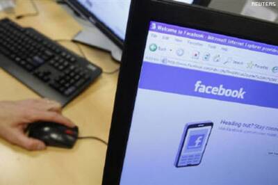 Frequent Facebook users more likely to lose friends