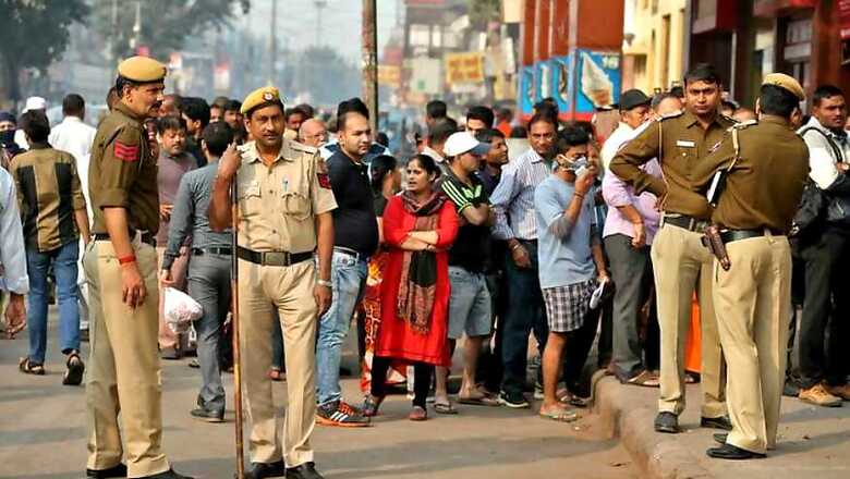 Decomposed Bodies of 5 of a Family, Including 3 Kids, Found in Delhi's Bhajanpura; Police Suspect Suicide