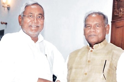 Lalu moots Jitan Ram Manjhi in Janata Parivar, Nitish Kumar skips meet with Mulayam