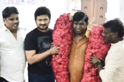 Udhayanidhi Stalin Visits Vadivelu’s Residence, Praises Him For His Terrific Actin In Maamannan