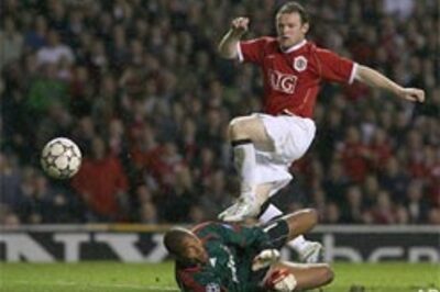 ManU leave it late to get past Milan