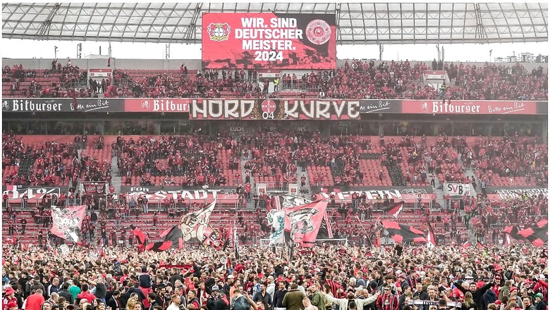 WATCH: Bayer 04 Leverkusen Fans Revel In Celebrations On The Pitch After Bundesliga Triumph