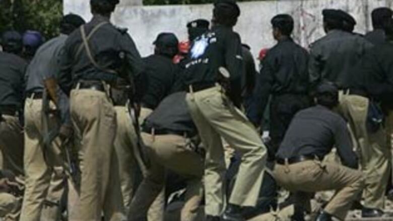 Lahore siege ends; gunmen, 20 hostages killed