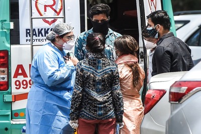 Delhi Govt's Responsibility to Provide Healthcare to People in Capital: Centre