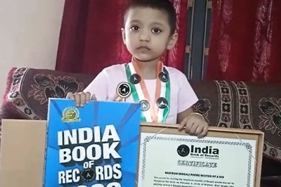West Bengal: This 4-yr-old Creates Record by Reciting 223 Lines of Tagore Poems in 9 Minutes