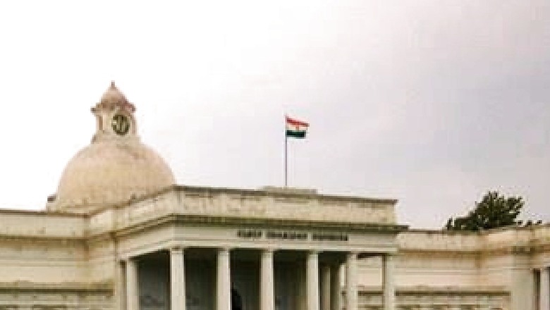 IIT Roorkee Develops Tiles Using Waste Polythene Bags