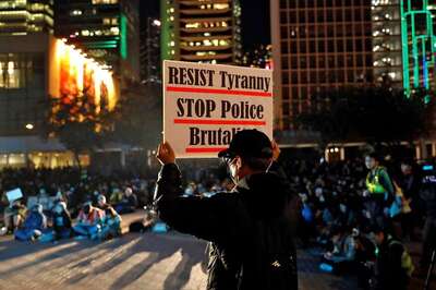Peaceful Hong Kong March Marred by Fire Outside High Court, Graffiti on Govt Buildings, Say Police