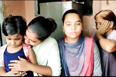 Tragedy Strikes Twice For Meerut Sisters As Parents Die of Covid-19 in 2 Days