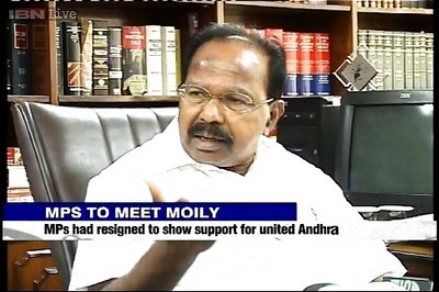 9 Seemandhra MPs who resigned over Telangana to meet Moily today