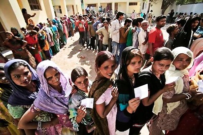 Border dwellers cast their vote hoping for 'permanent peace'