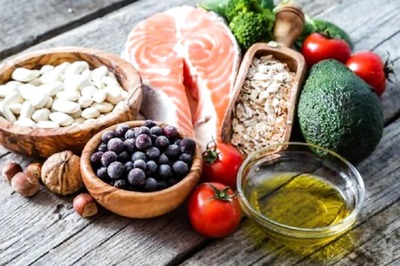 World Obesity Day 2022: What to Eat and Avoid When Trying to Lose Weight