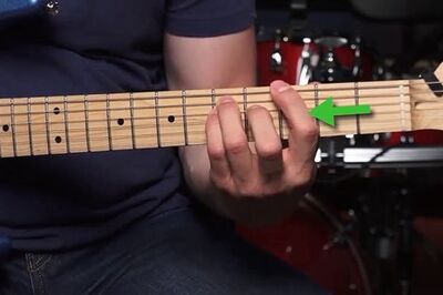 How to Use Power Chords on a Guitar
