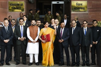 Amazon, Flipkart to Approach Govt for Clarification on Budget Proposal