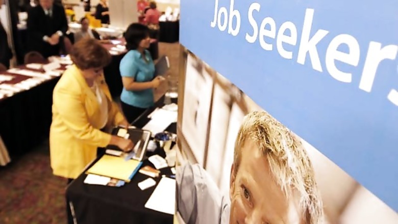 US jobless claims fall to lowest in four-and-a-half years