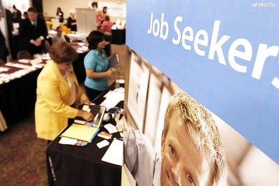 US jobless claims fall to lowest in four-and-a-half years