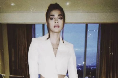 Pooja Hegde Looks Uber Chic in White Co-ord Set, Fans Call Her ‘Icon of Beauty’; See Pics