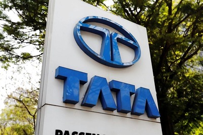 Tata Motors Bags Order for 1,300 Commercial Vehicles from VRL Logistics
