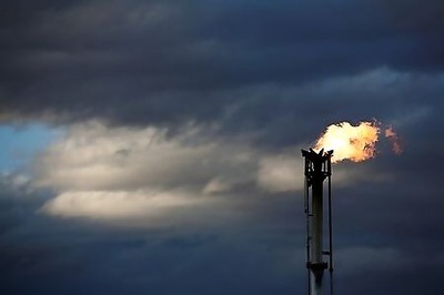 Tech firms offer carbon tracking software to meet oil-investor demands