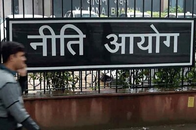 35.3 Lakh New Jobs Generated in 6 Months Till February: Niti Aayog