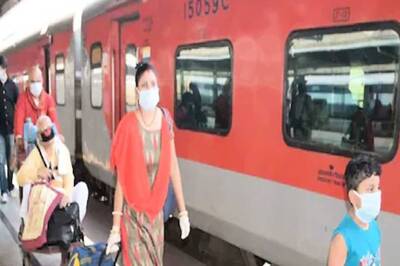 Indian Railways to Add More Coaches and Berths in These Trains to Deal With Holi Rush