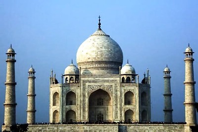 Carry identity proofs to enter Taj Mahal mosque on Fridays