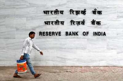 Bank Credit Plunges by Rs 61,000 Cr in Post Note Ban Fortnight