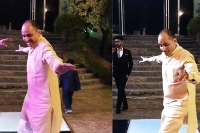 Elderly Man's Dramatic Dance on 'Titliaan Warga' Proves 'Age is Just a Number'