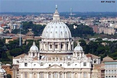 Pope lauds Indian Cardinal Lourdusamy in Vatican city