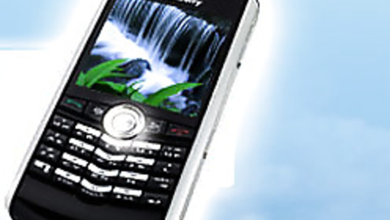 BlackBerry blackout : Canadians told to get a life