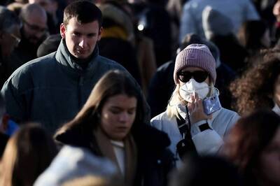 How 2 Flights to Europe May Have Been 'Explosive Bomb', Spurred Spread of Omicron Variant