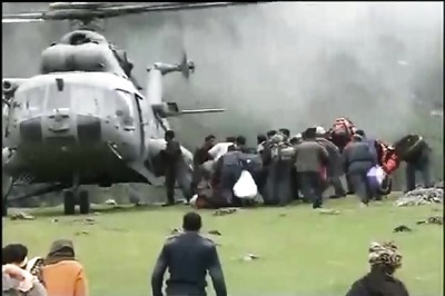 IAF chief motivates rescue team, says he wants to see them smiling