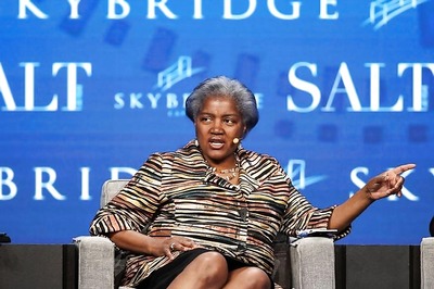 Ex-Democratic Leader Who Mulled Dropping Hillary Clinton Spurns Critics