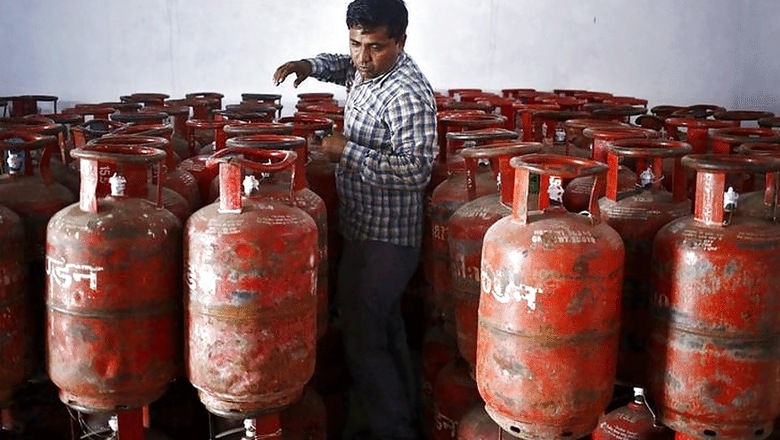 Prices of LPG Cylinders See Sharp Hike; to Cost Rs 858 in Delhi, Rs 829 in Mumbai