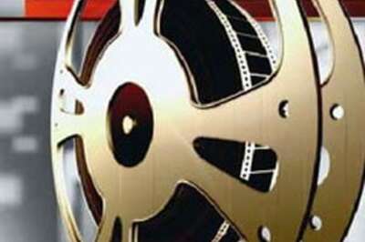 Show goes in Bollywood, flu can't scare studios