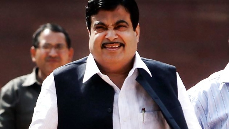 Government to award Rs 3.5 lakh crore worth road projects in 6 months: Nitin Gadkari