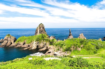 No Visitors Allowed on Japan's Men-only UNESCO Island