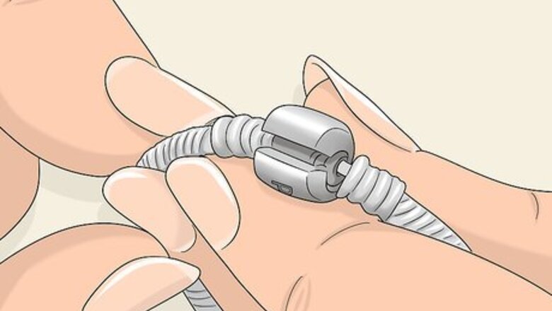 How to Put Charms on a Pandora Bracelet