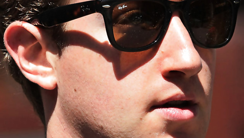 Facebook's Zuckerberg won't sell shares for a year