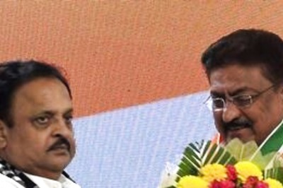 Gujarat: Ex-MLA Indranil Rajguru Quits AAP, Returns to Cong Ahead of Polls