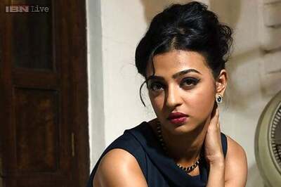 'Badlapur' a step towards commercial Hindi films for me: Radhika Apte