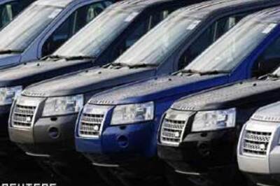 Tata Motors net profit jumps 57.5 pc, income dips