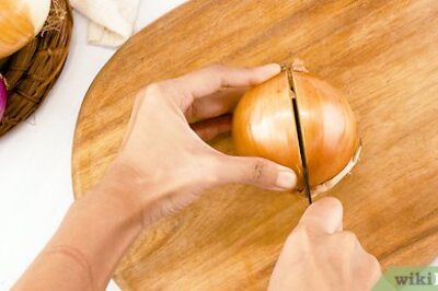 How to Cut an Onion Into Wedges