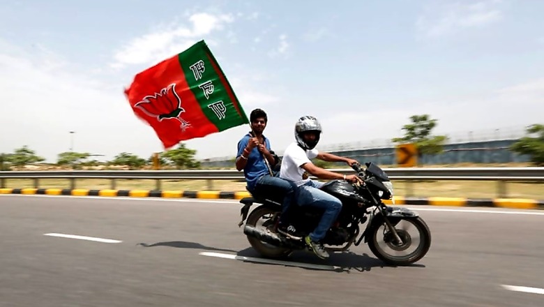 Two BJP MPs Detained by Kolkata Police on Way to Meet Party Workers 'Beaten' up by TMC Cadres