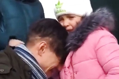 Amid Russian Invasion, Man's Tearful Goodbye to Daughter Captures Havoc Gripping Ukraine | WATCH