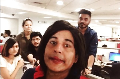 Chuckles spread across IBNLive newsroom: Gaurav Gera makes journalists scream 'Hainji' as he recreates 'Chutki-Shopkeeper' magic