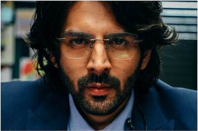 Kartik Aaryan Sports a Whole New Look as He Introduces His Character Arjun Pathak from Dhamaka