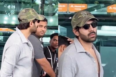 Kartik Aaryan Spotted In Casuals At Airport, Heads To Jaipur For Bhool Bhulaiyaa 3 Trailer Launch; Watch