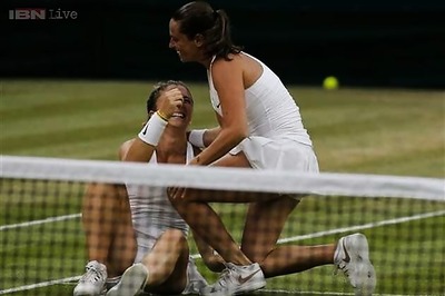 Errani-Vinci complete career doubles Grand Slam with Wimbledon win