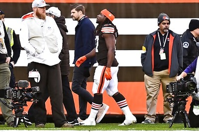 Browns' Harrowing Escape Keeps Playoff Push From Derailing